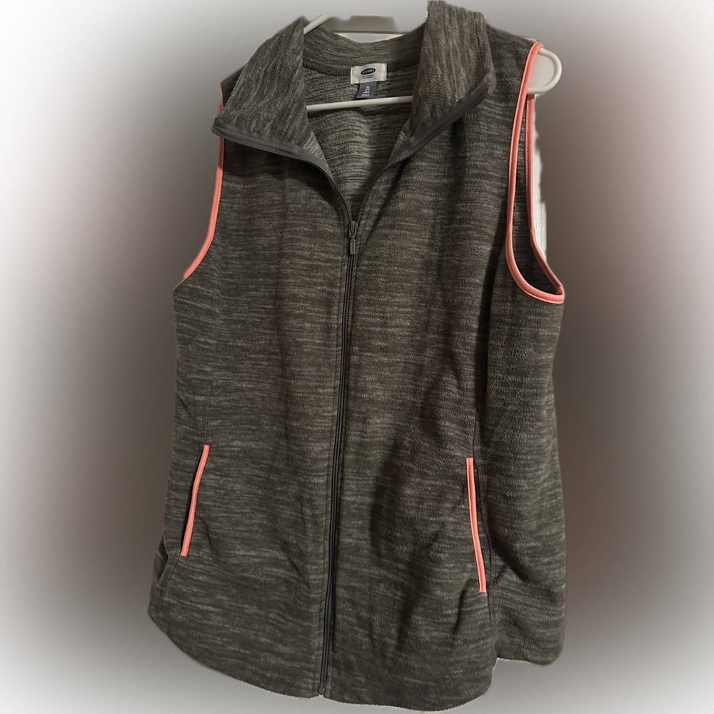 Old Navy Women's Charcoal Fleece Vest with Coral Trim - size XL, Good Condition